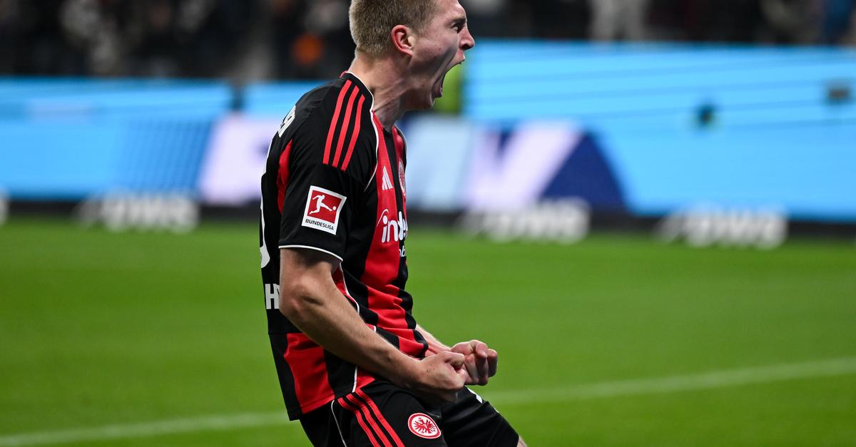 Eintracht-erk-mpft-sich-1-0-Sieg-gegen-FC-Augsburg