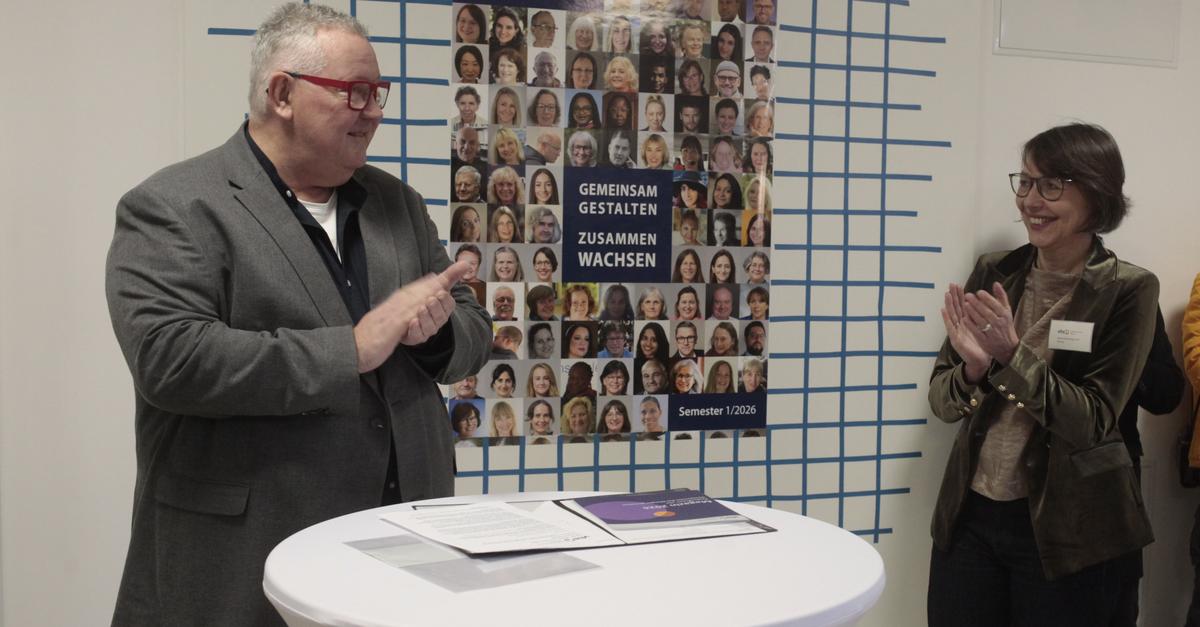 VHS-Worms-pr-sentiert-ihr-Angebot-und-macht-Lust-auf-Bildung