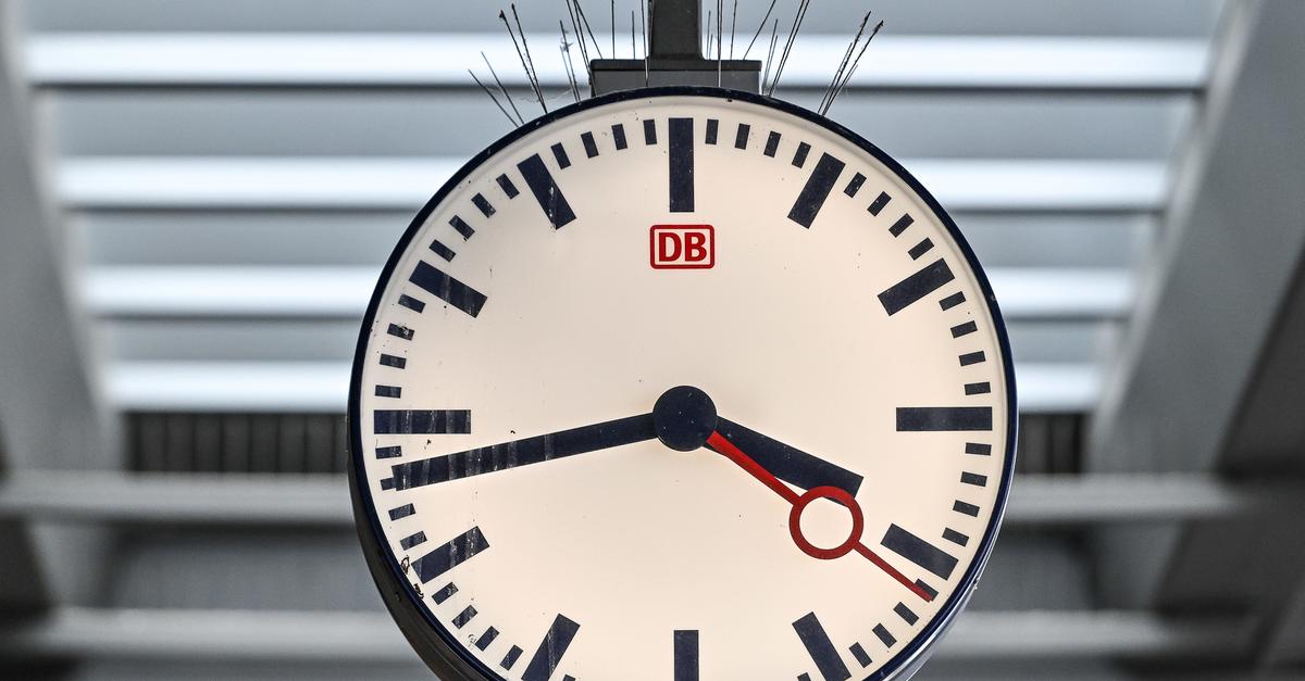 Gedenken-f-r-Zugbegleiter-endet-in-Worms-schon-nach-Sekunden