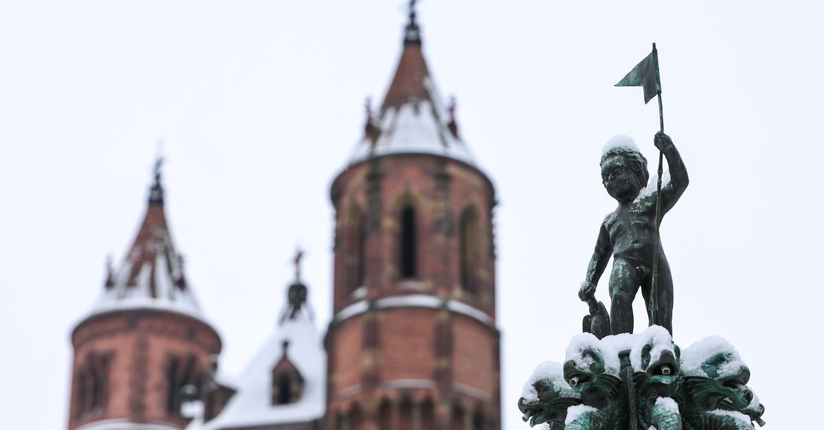 Wormel-Gespaltenes-Verh-ltnis-zum-Schnee