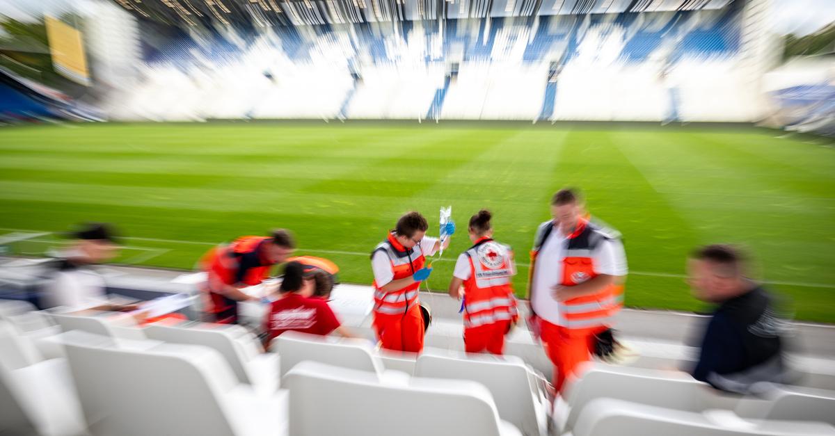 Mehr-Rettungseins-tze-im-Stadion-Darmstadt-98-gibt-Einblick