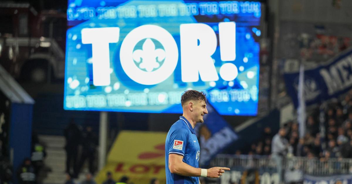 Maglica-und-Richter-bergl-cklich-nach-Darmstadt-Sieg