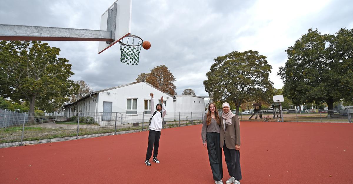 wormser-jupa-k-mpft-f-r-basketballplatz-in-pfeddersheim