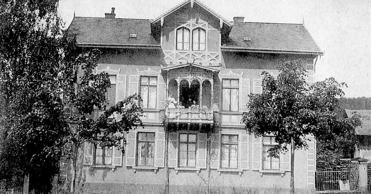 Der-standhafte-Holzschuppen-in-der-Alzeyer-Bahnhofstra-e