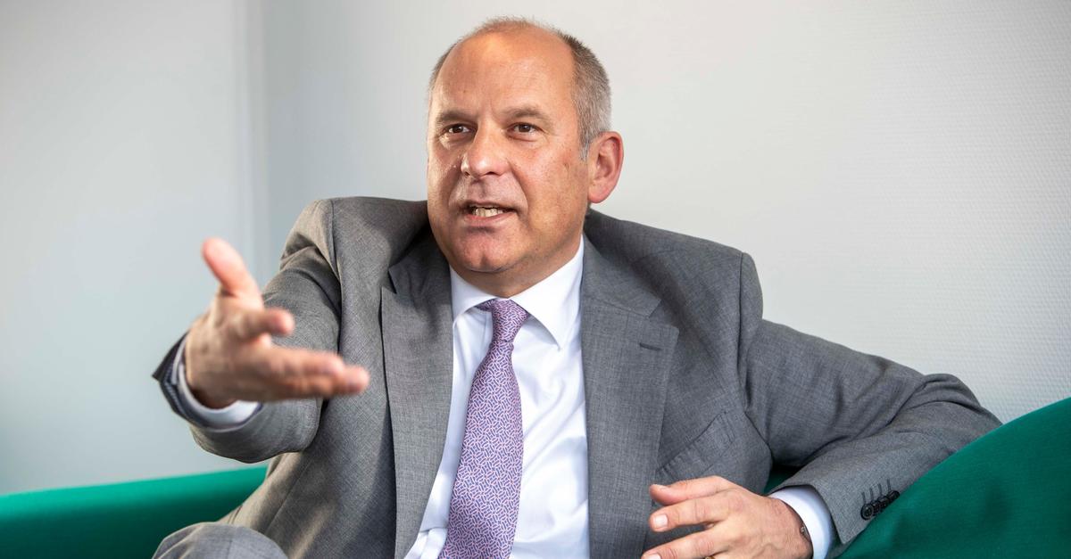 Innenminister-Poseck-nach-Wirbels-ulen-OP-wohlauf