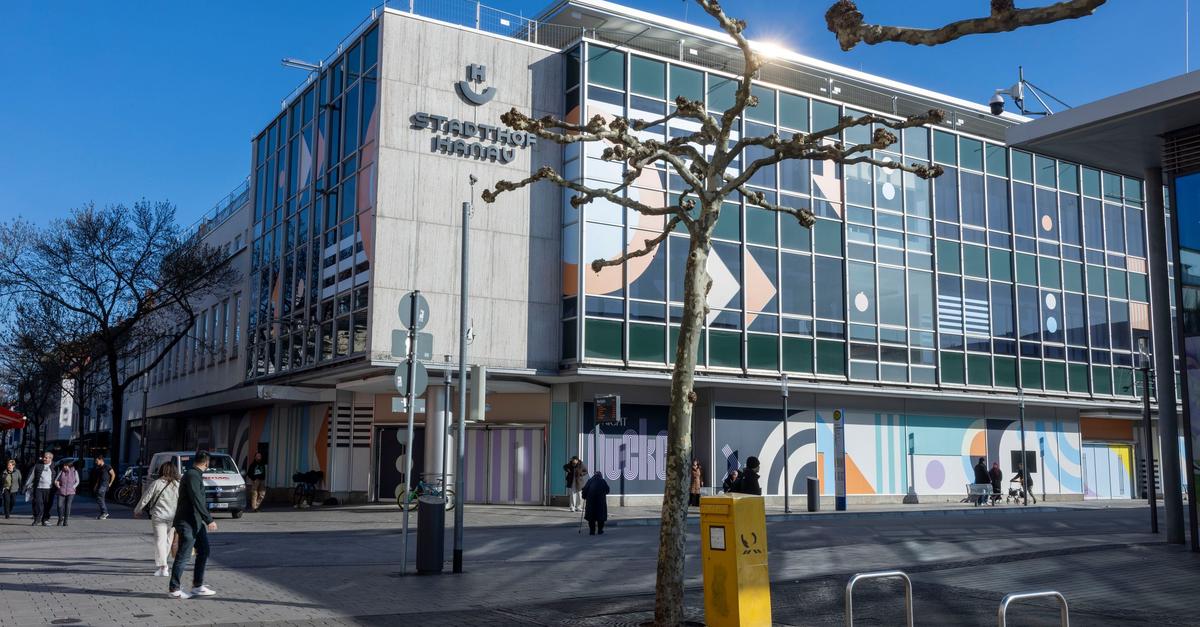 Innenstadt-im-Umbau-Decathlon-zieht-in-ehemaligen-Kaufhof