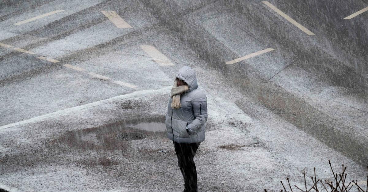 Starker-Schneefall-Busverkehr-in-Wiesbaden-eingestellt