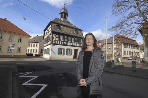 Suela Schwarz, die zweite Beigeordnete im Ortsgemeinderat Alsheim, ist mit sofortiger Wirkung von ihrem Amt zurückgetreten. 