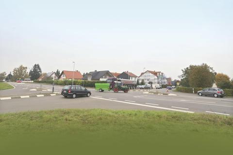 Bereits vor Jahren gab es die Forderung, die Kreuzung an der südlichen Einfahrt im Ortsteil Niederflörsheim durch einen Kreisel zu ersetzen. Der LBM sah damals aber keine Notwendigkeit. Das Thema ist jedoch offenbar keineswegs vom Tisch. Archivfoto: photoagenten/Andreas Stumpf