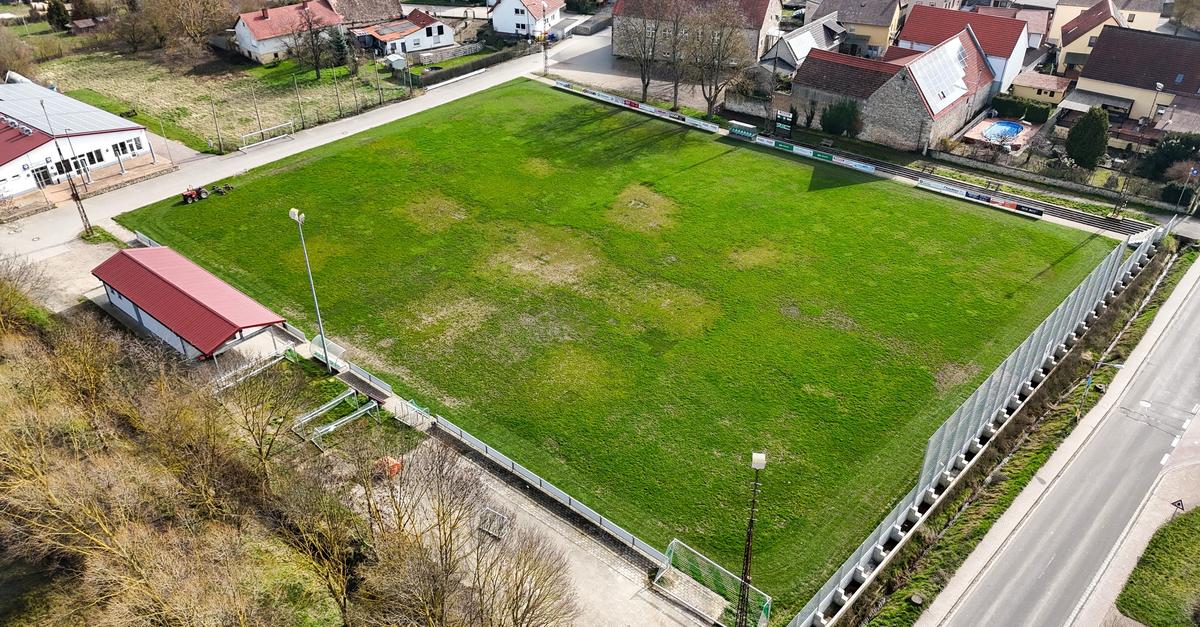 Finanzierung gesichert: Gundersheim erhält Kunstrasenplatz und größere ...