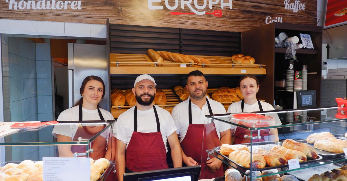 New Balkan bakery opens on Rüsselsheim's Marktstraße