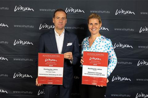 Carolin Spanier-Gillot und Hans Oliver („H.O.“) Spanier freuen sich über die Auszeichnung ihrer Weingüter Kühling-Gillot und Battenfeld-Spanier mit jeweils fünf Sternen.