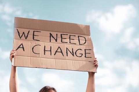 Um die menschengemachte Klimakrise einzudämmen, braucht es Ideen und Veränderung. Ein mögliches Konzept ist der Klimabeirat. Kann das funktionieren?  Foto: gettyimages