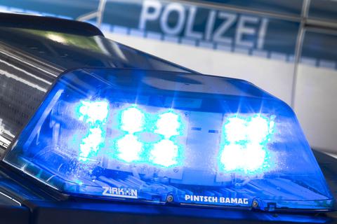 Die Polizei ist mit einem großen Aufgebot in Frankfurt unterwegs, um rund um die Champions-League-Partie für Sicherheit zu sorgen.