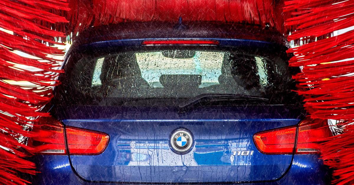 Wie-wichtig-ist-Autowaschen-am-Sonntag-Debatte-im-Landtag