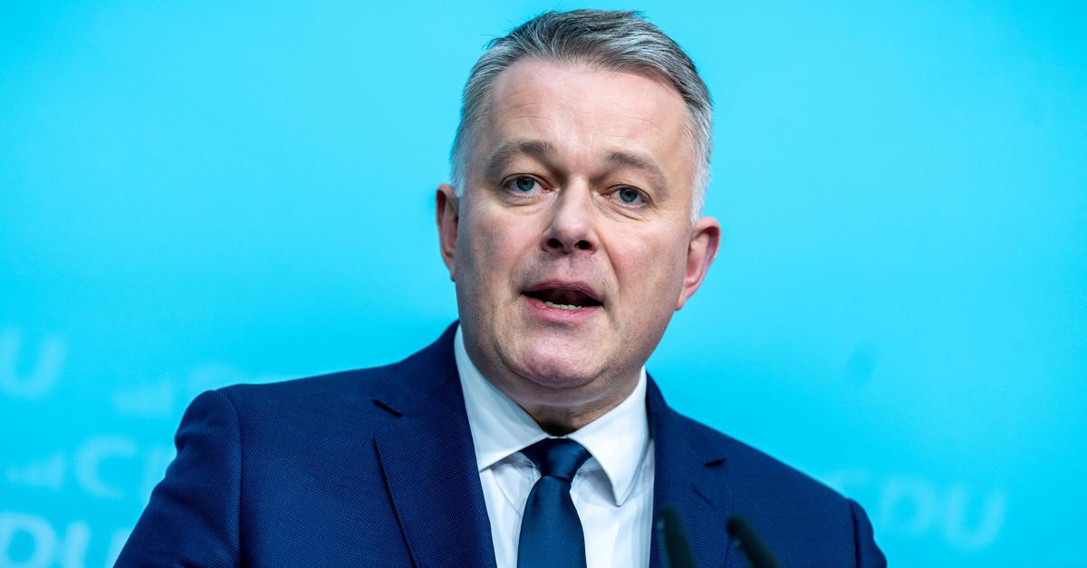 Schnieder-f-r-Verbot-von-Social-Media-f-r-Kinder