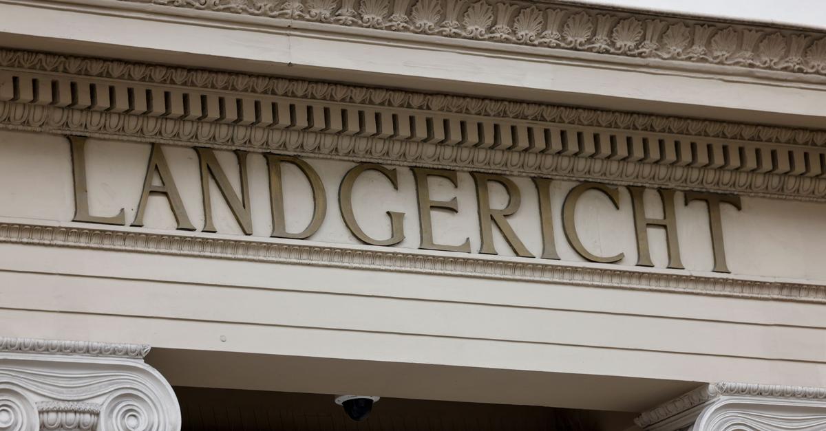 Stewardess-1992-get-tet-Mordprozess-beginnt