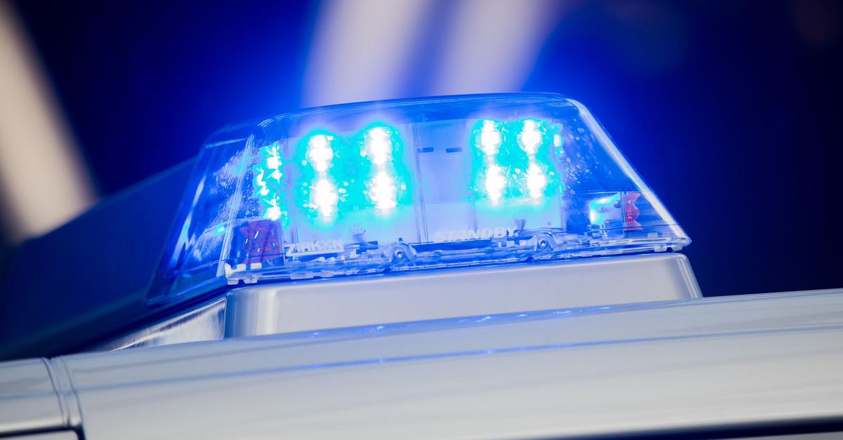 Frau-wehrt-sich-mit-Messer-gegen-bergriffe-des-Partners