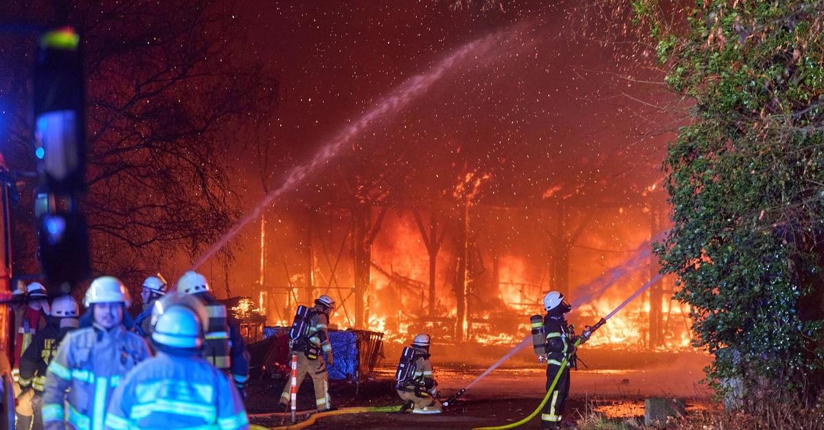 Ein-Jahr-nach-Brand-Neue-Heimat-f-r-Karnevalswagen-geplant
