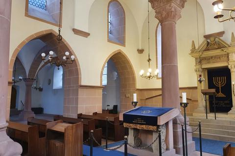 Die Synagoge ist ein wichtiges Ziel für Touristen jüdischen Glaubens.