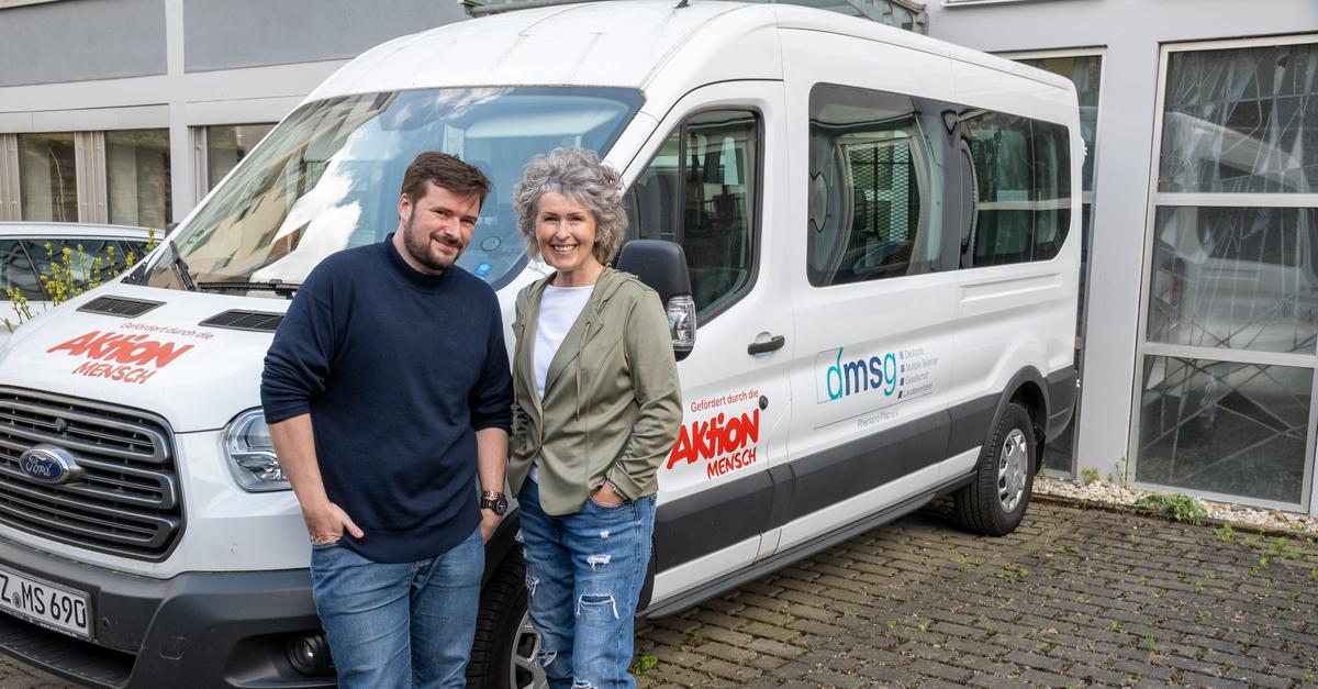 MS-Tourbus-informiert-in-Worms-ber-Multiple-Sklerose