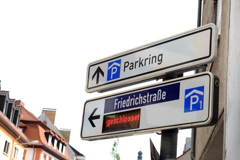 Die Tiefgarage Friedrichstraße in Worms ist seit 2018 geschlossen, die Tiefgarage am Ludwigsplatz soll folgen. Doch trotz des Wegfalls sind die Auslastungszahlen der anderen Parkhäuser gering.