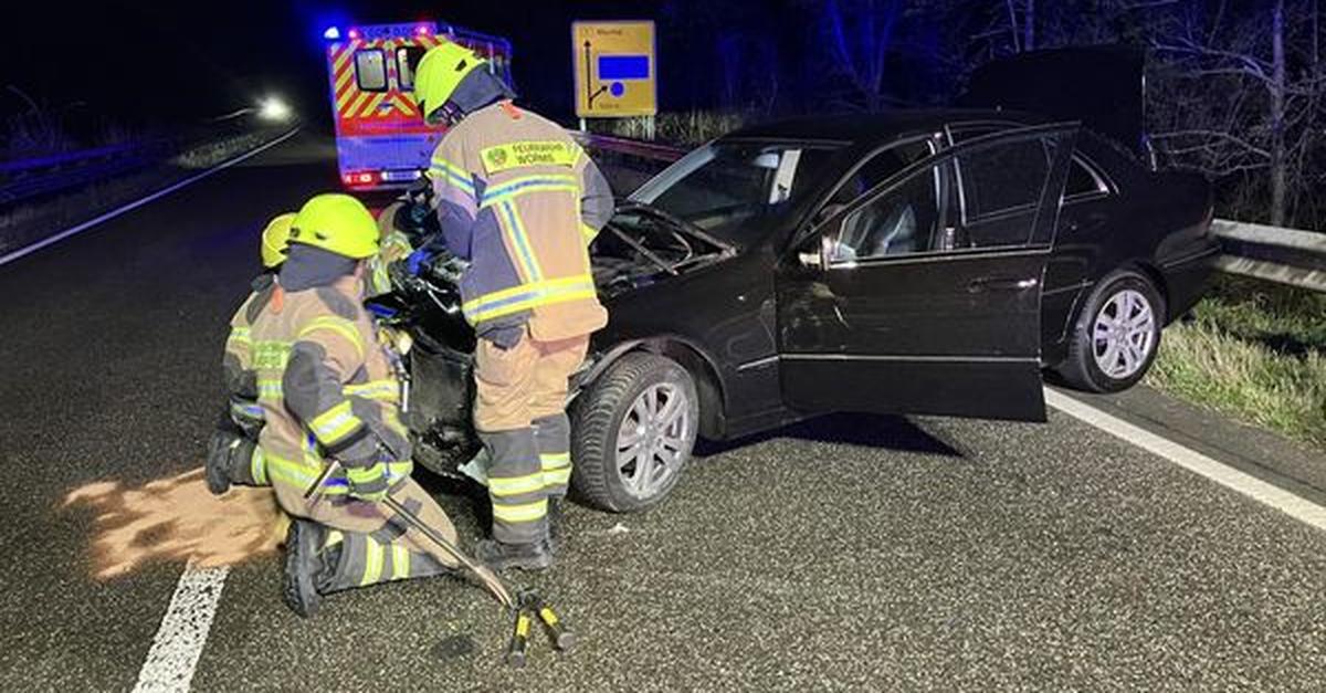 Kontrolle über Auto verloren: Unfall auf B9 bei Worms