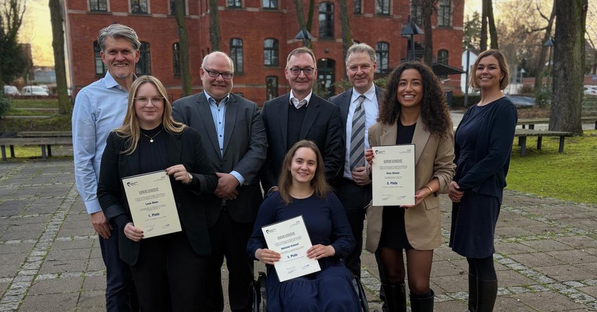 Herausragende-Abschlussarbeiten-an-Hochschule-Worms-pr-miert