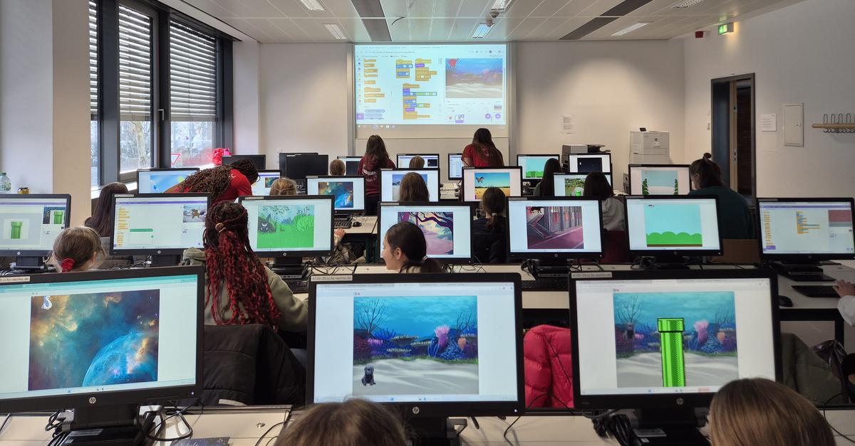 Programmier-Abenteuer-f-r-M-dchen-an-der-Hochschule-Worms