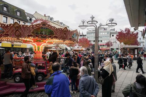 Der Allerheiligenmarkt – hier im vergangenen Jahr – ist nicht nur fester Bestandteil des Mantelsonntags, sondern für die Wormser Schausteller einer der wichtigsten Termine in ihrer Heimatstadt.   
