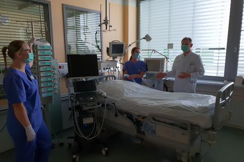 Durchatmen bei Chefarzt Egbert Hüttemann: Die Intensivstation ist momentan nicht mit Covid-19-Patienten belegt. Foto: Ehmke