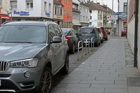 Wunderschone Gegen Die Fahrtrichtung Parken Fotos