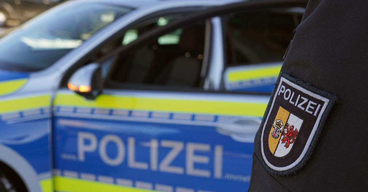 Autounfall-f-hrt-zu-Leichenfund-in-Wohnung-des-Fahrers