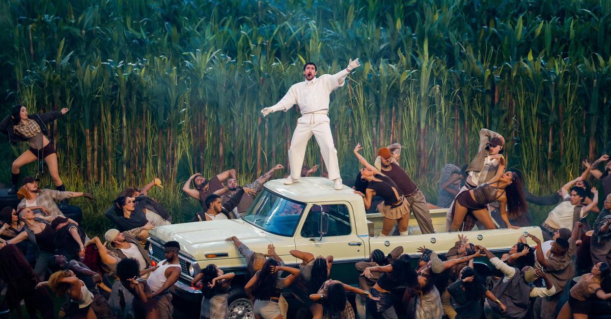 Bad-Bunnys-Halbzeitshow-beim-Super-Bowl-ver-rgert-Trump