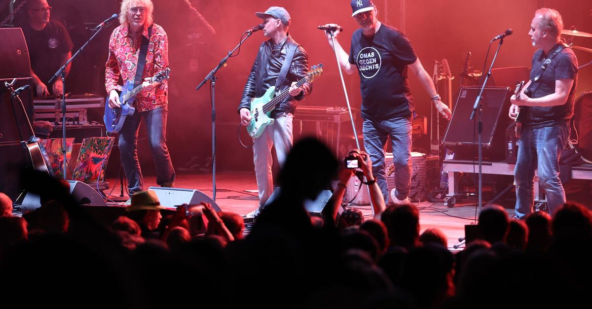 Band-Fury-in-the-Slaughterhouse-k-ndigt-neues-Album-an