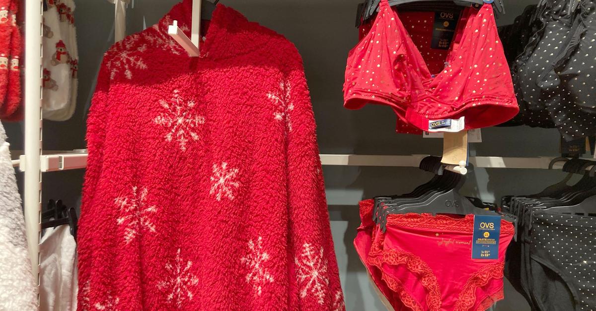 Rote-Unterhose-f-rs-Gl-ck-Italiens-Silvester-Trend