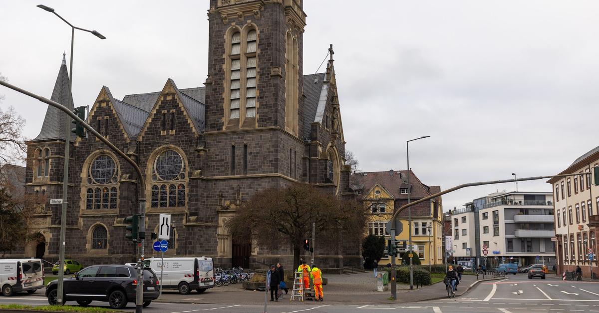 Vorfall-mit-Auto-in-Gie-en-Fahrer-wohl-psychisch-krank