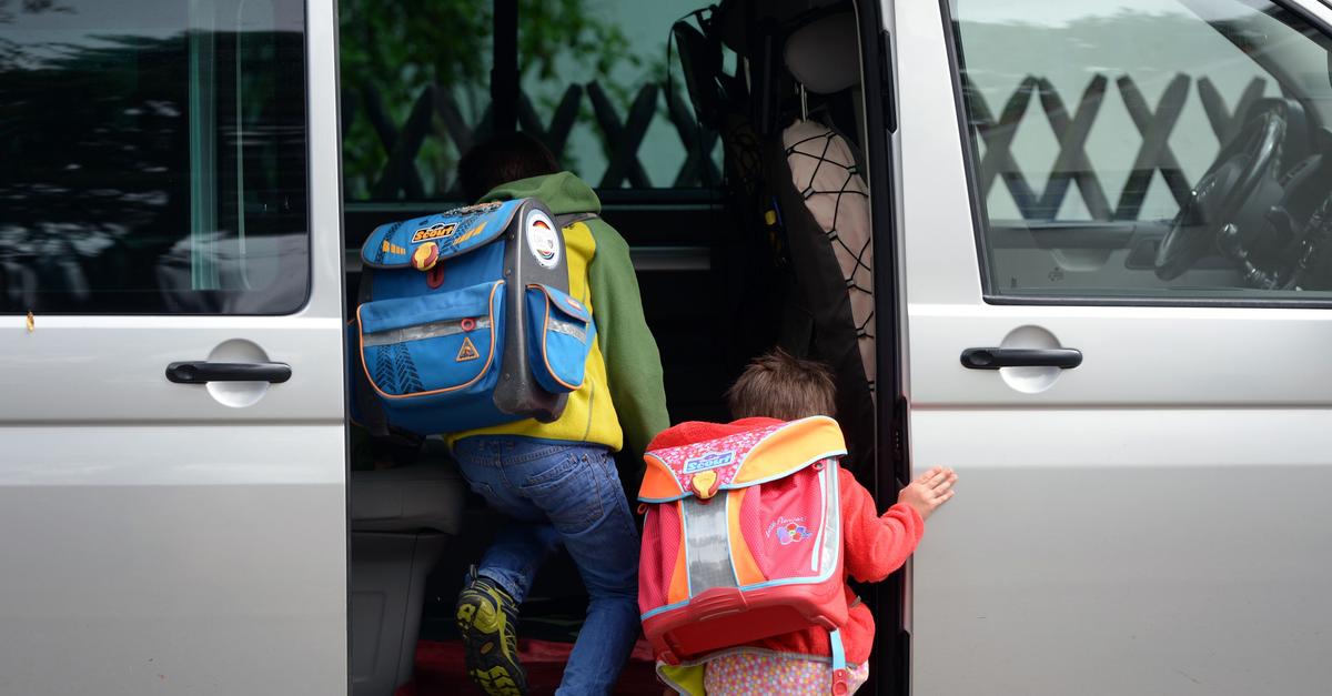 DAK-Hunderttausende-Kinder-als-Passivraucher-in-Autos
