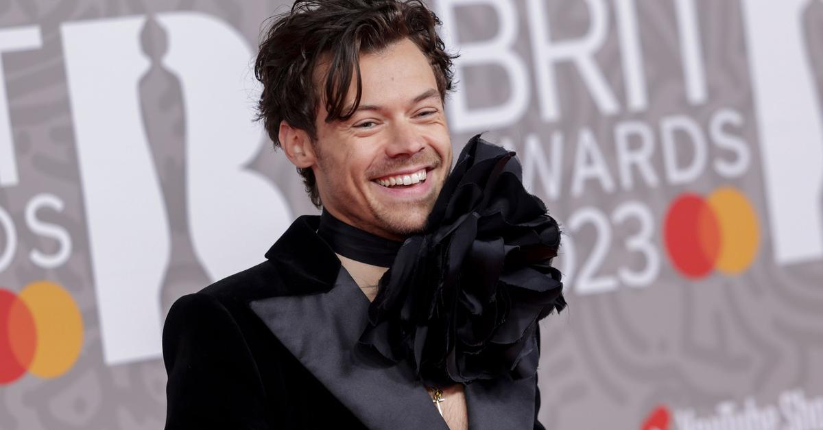 Harry-Styles-l-dt-mit-neuer-Musik-zum-Tanzen-ein