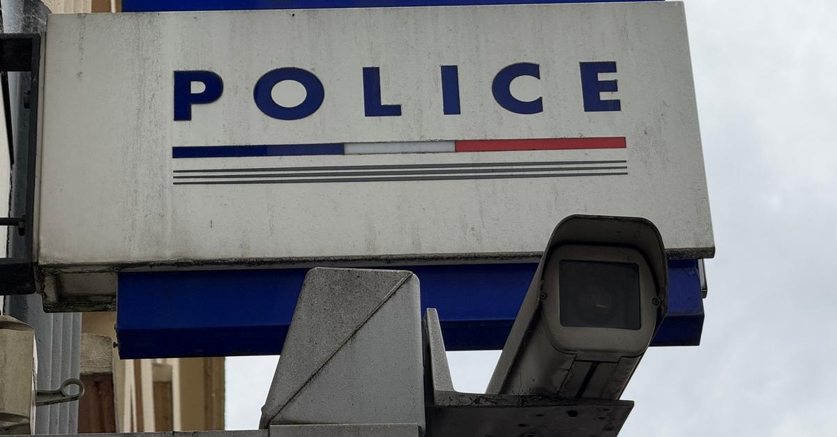 Stalker-versteckt-sich-unter-Bett-der-Ex-Frau