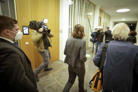 Die Grünen wollen die Nachfolge von Bundesfamilienministerin Anne Spiegel (Mitte) rasch klären. Foto: Sascha Kopp