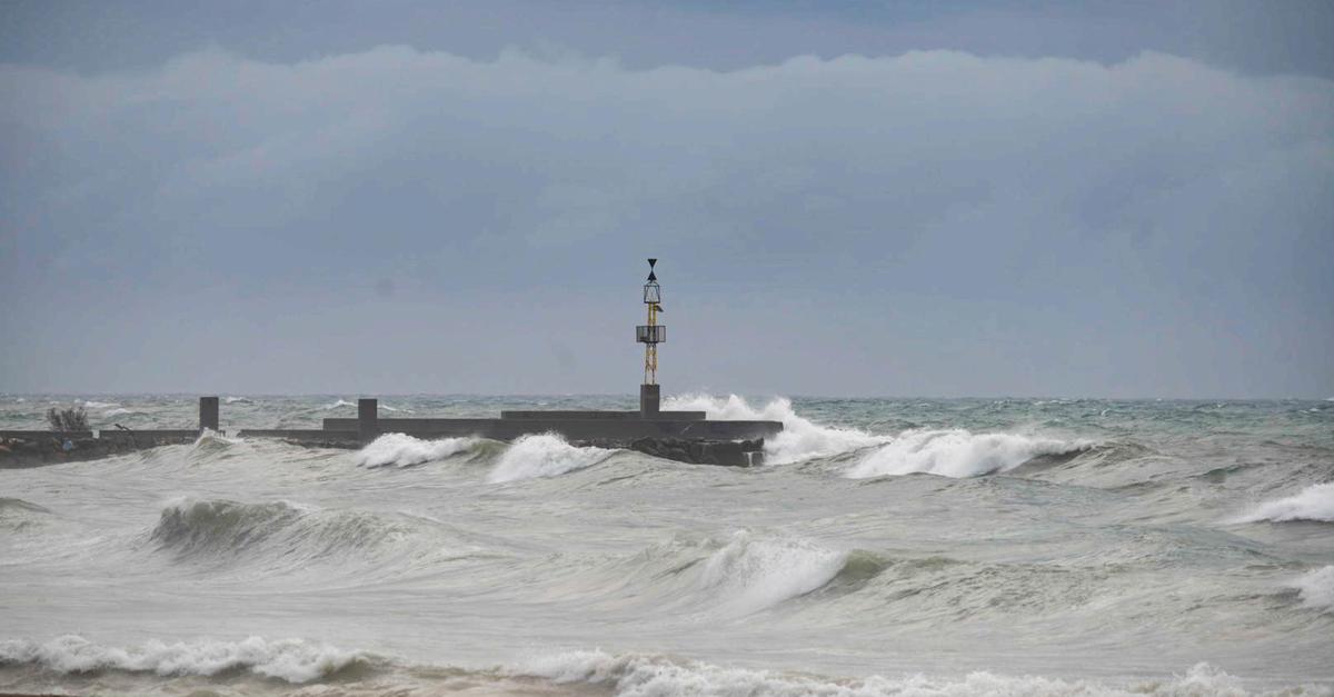 Portugiesen-sollen-sich-mit-Notfallpaket-gegen-Sturm-r-sten