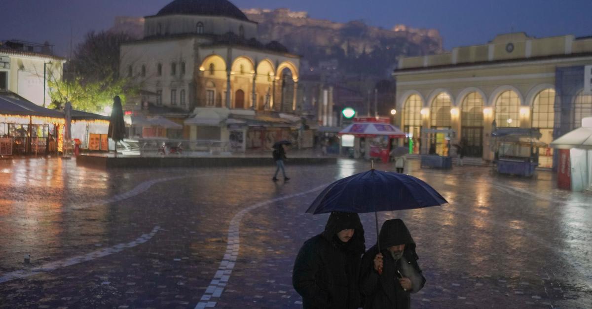 -berschwemmungen-in-Griechenland-Zwei-Menschen-sterben