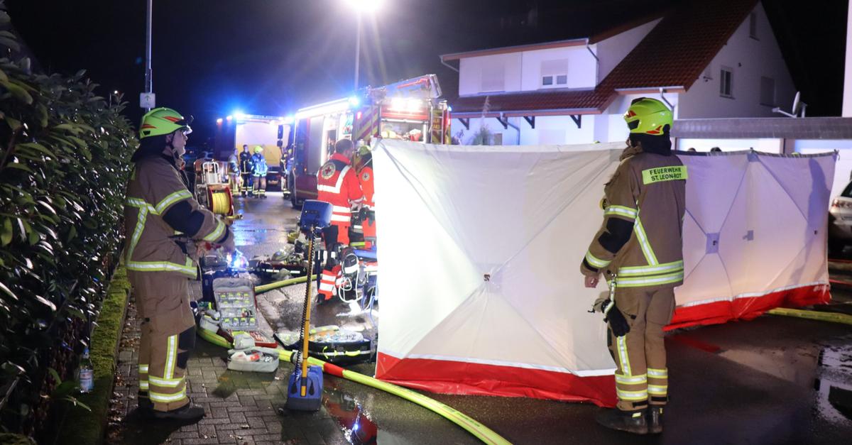 Zwei-Menschen-sterben-bei-Brand-in-Einfamilienhaus