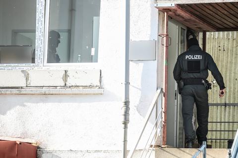 Bundesweite Razzia gegen mutmaßliche IS-Unterstützer: Die Einsatzkräfte der Polizei durchsuchten auch eine Moschee in Villingen-Schwenningen (Bild). 