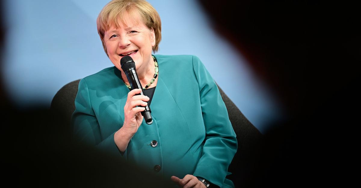 Angela-Merkel-mischt-wieder-mit