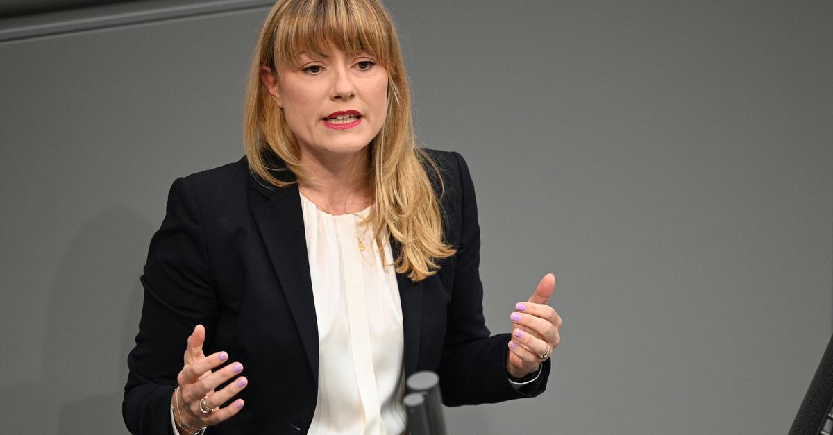 Mehr-als-doppelt-so-viele-Abschiebungen-in-die-T-rkei