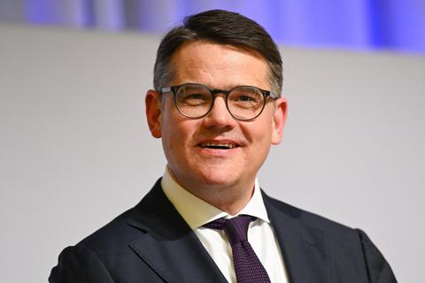 Boris Rhein ist meist demonstrativ gut gelaunt und scheint mit sich im Reinen zu sein. Die Opposition im hessischen Landtag sieht das natürlich anders. Foto: dpa