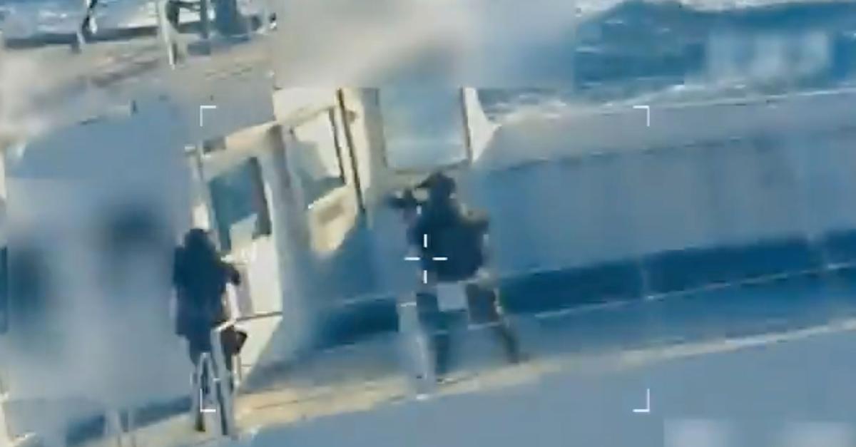 Venezuela-verurteilt-St-rmung-von-Tanker-durch-US-Soldaten