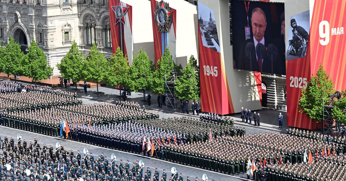 Parade-im-Krieg-Putin-feiert-Sieg-ber-Nazideutschland